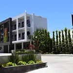 Hotel Pacific